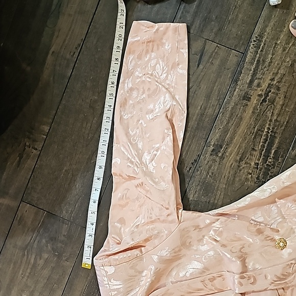 STUNNING URSULA OF SWITZERLAND LIGHT PINK PAISLEY SKIRT SUIT - Picture 13 of 14